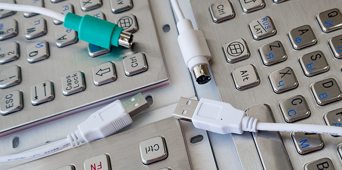 Схема передачи сигнала через PS/2 и USB: прямое соединение PS/2 против периодического опроса USB